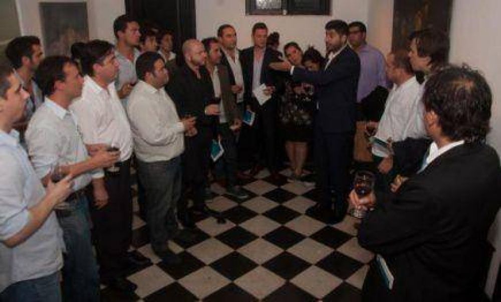 Dirigentes misioneros se interiorizaron sobre la gesti�n de Scioli en Buenos Aires