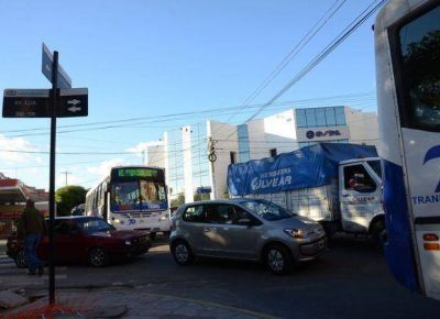 Por tercera vez, los t�cnicos del ACA estudian el tr�nsito en la capital