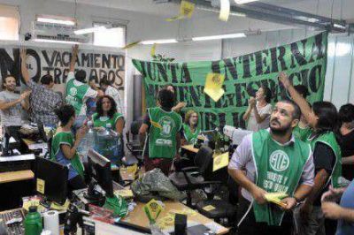 Trabajadores marcharon por conflicto en Reciclado