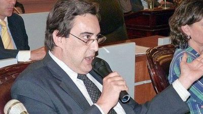 Pol�mico: diputado entrerriano impulsa �obediencia debida� en la polic�a