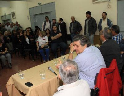 Conti acompa�a a Basualdo y son los primeros en ratificar f�rmula
