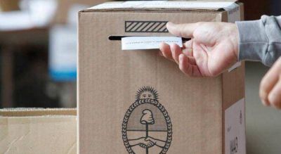 Los intendentes radicales creen tener la llave que buscan los intendentes peronistas