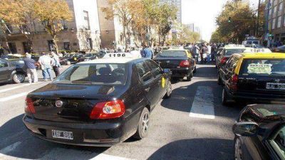 GPS obligatorio en taxis: El Concejo pedir� suspender por 60 d�as la normativa
