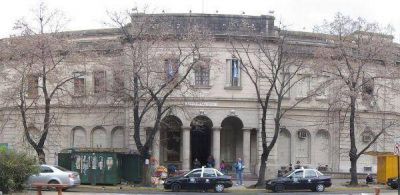 Hallaron a una nena golpeada y abusada sexualmente en un descampado
