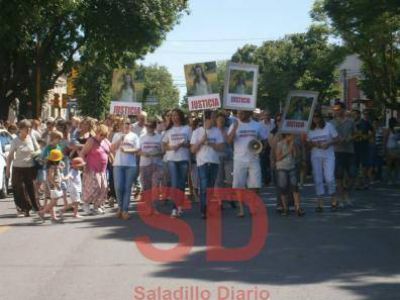 Hoy S�bado | RECORRIDO DE LA CARAVANA y MARCHA POR MARISOL