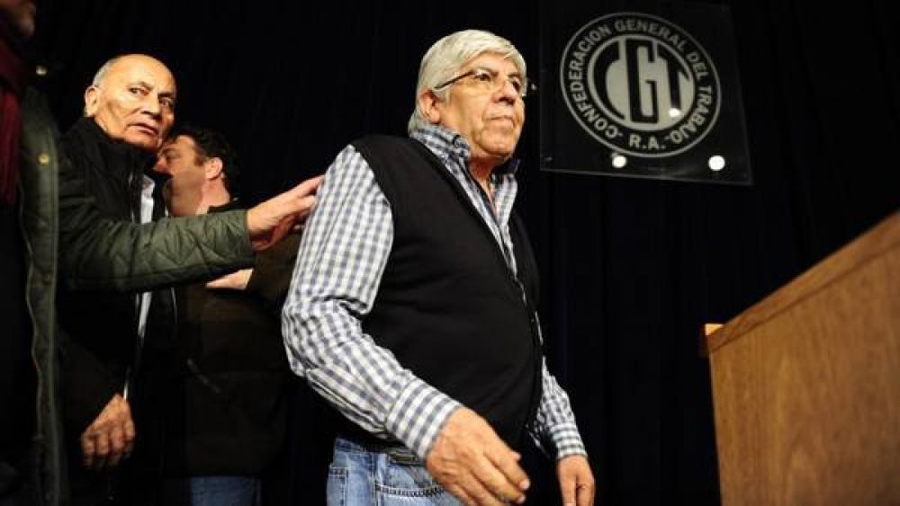 Moyano no descarta la CGT �nica, pero dispara: 