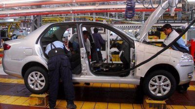 FIAT se suma a las suspensiones de personal por el 