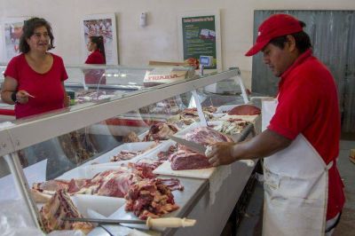 Es posible hacer rendir $200 en carne y usarla en cinco comidas
