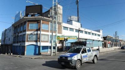 Barrabravas contra piratas del asfalto, la pelea territorial en La Salada