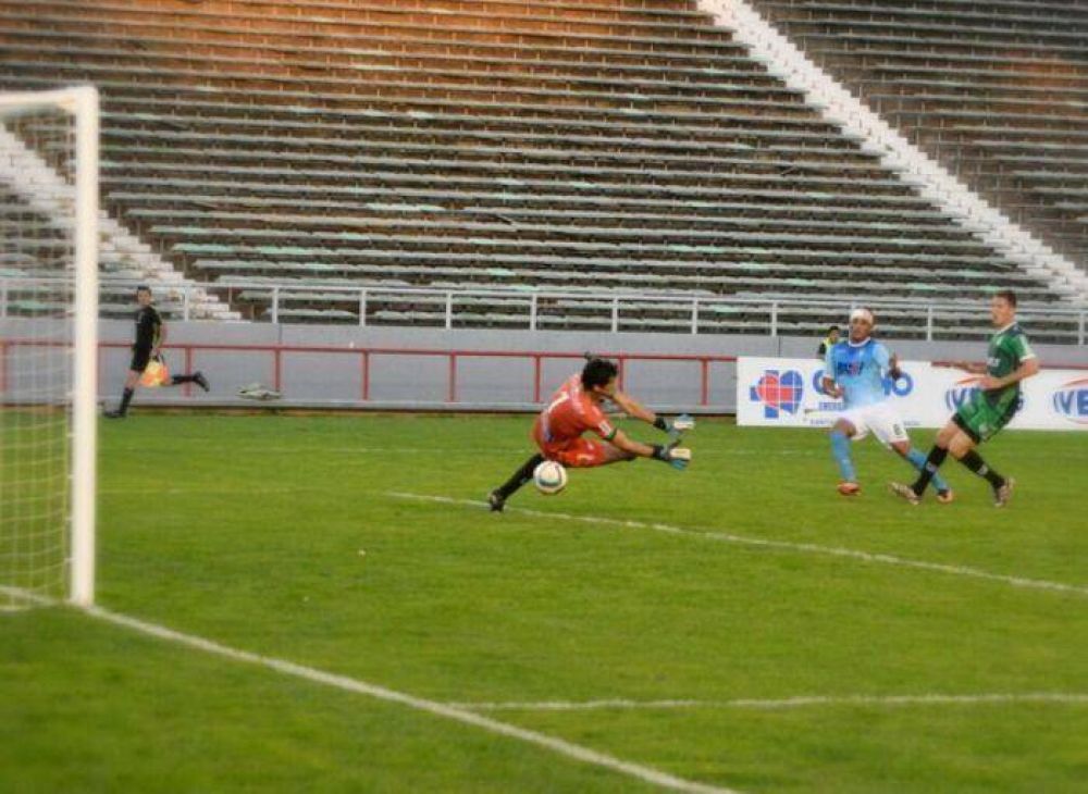 Unin volvi al triunfo con una goleada ante Sportivo Belgrano por 4 a 0