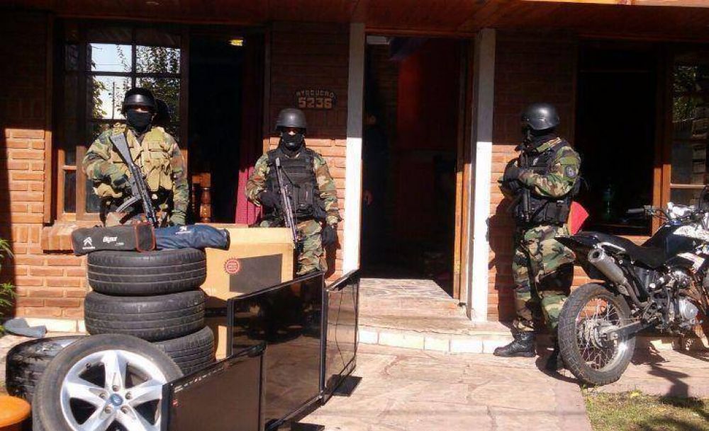 Cuatro detenidos y objetos recuperados en allanamiento por robos