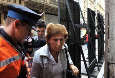 Indagan si hay fondos il�citos en la cuenta de Nisman y su madre