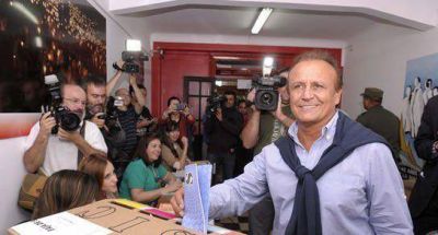 Del Sel vot� y agradeci� el apoyo de Reutemann