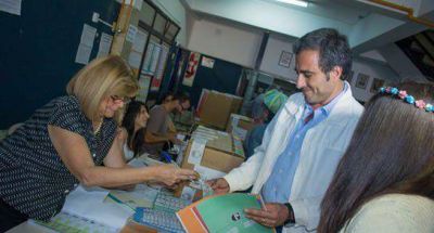 Cachi Mart�nez vot� esta ma�ana en la capital provincial‏
