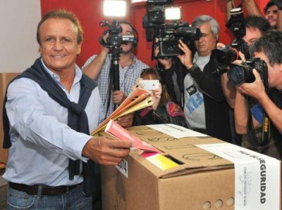 Las mesas testigo oficiales le dan m�s de cinco puntos de diferencia a Del Sel sobre Lifschitz