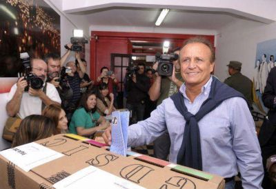 Santa Fe: Los primeros datos le dan la ventaja a Del Sel