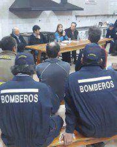 Odarda pide que se incorporen a la ART a los bomberos voluntarios