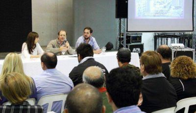 Encuentro kirchnerista pidi� por la candidatura de Jorge