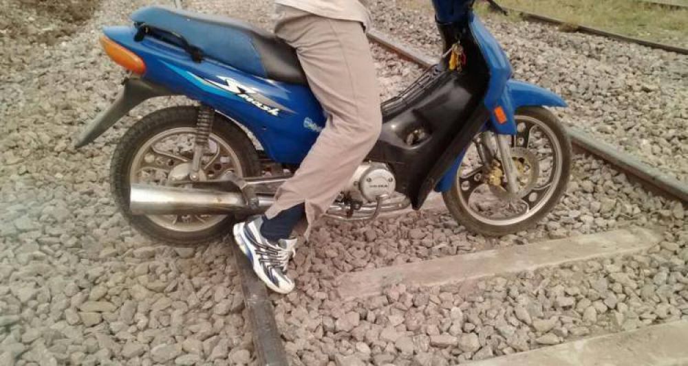 Manchone: �El intendente est� trabajando para abrir el paso a nivel de la Escuela 10�