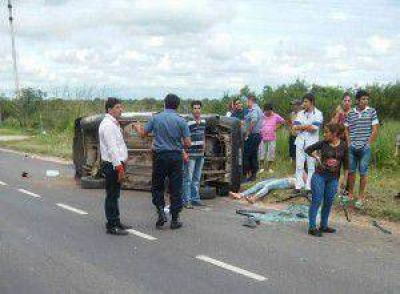 Colisi�n entre dos autos, vuelco, heridos, persecuci�n y detenido