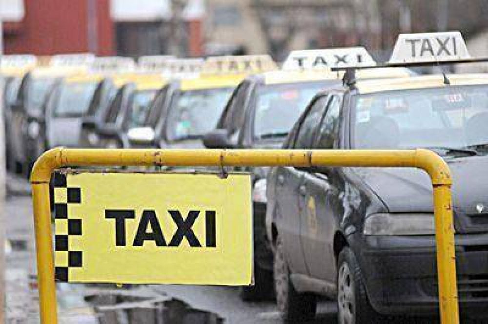 Polmica por los alquileres y ventas de las licencias de taxis