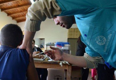 Llega la vacunaci�n antigripal a las salas de salud