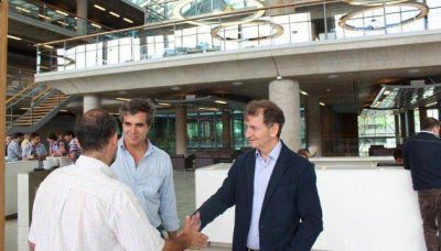 Borthagaray propone construir �centros c�vicos en las comunas�