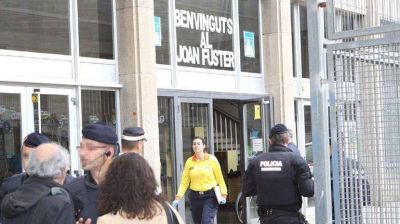 Espa�a: un alumno armado con una ballesta mat� a un profesor en Barcelona