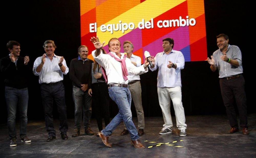 Escrutado el 100% de los votos, Del Sel super� al Frente Progresista y gan� las primarias