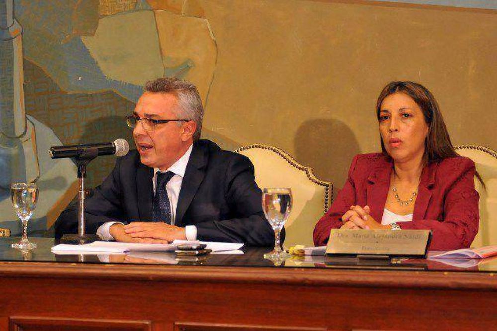 Julio Zamora abri� el a�o legislativo e invit� a 