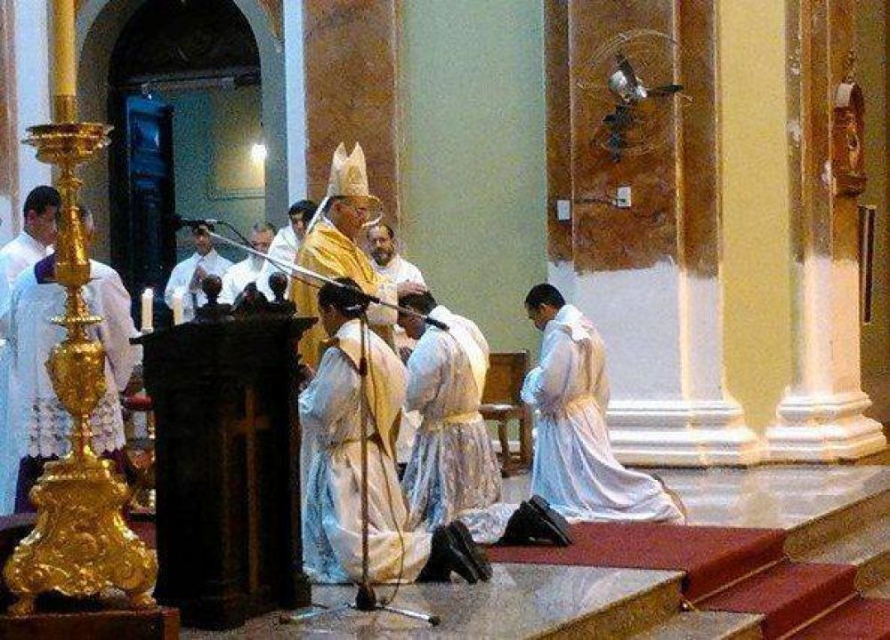 Tres nuevos sacerdotes para la dicesis sanluisea