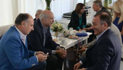 Los primeros cruces de campa�a