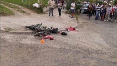 Motociclista muri� embestido en Holmberg y vecinos cortaron la ruta para protestar