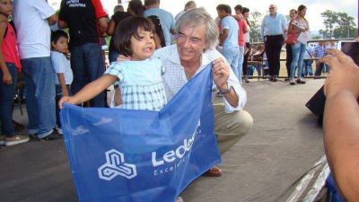 Ledesma entreg� 80 viviendas en Jujuy