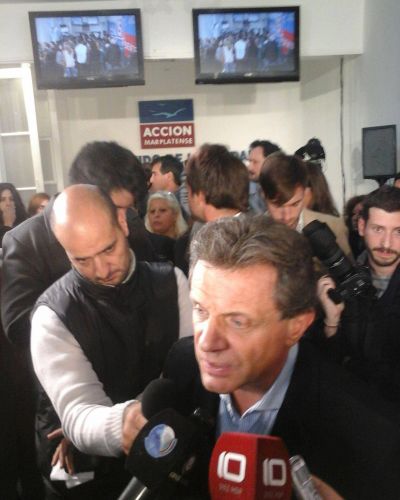 Pulti va por su tercer mandato