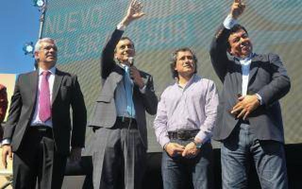 Randazzo present� los trenes 0km de la L�nea Belgrano Sur en La Matanza