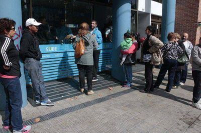 SUBE: jubilados del IPS siguen sin descuentos