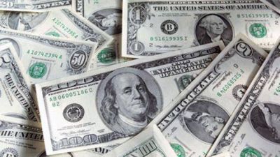 El d�lar blue revirti� tendencia y subi� a $ 12,71 mientras el BCRA sum� u$s 110 millones