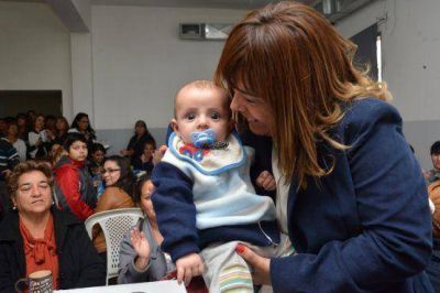 Gabriela Peralta: �Un eje central de mi gesti�n es proteger los derechos de los ni�os�