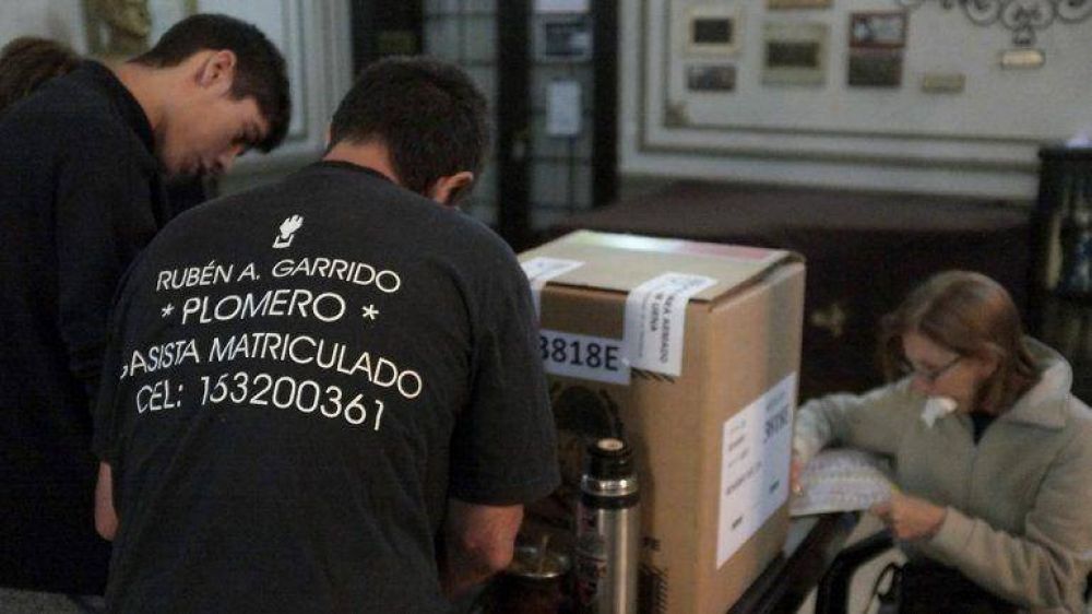 Esc�ndalo en Santa Fe: hay 200 mil votos sin escrutar que figuran como contabilizados