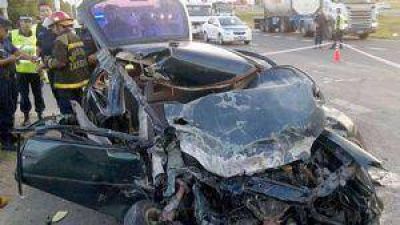 Macabro: enojado con su exmujer, quiso suicidarse y matar a sus hijos estrell�ndose contra un cami�n