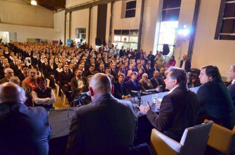 Pulti dio inicio al primer ciclo de conferencias de la Escuela de Seguridad Municipal