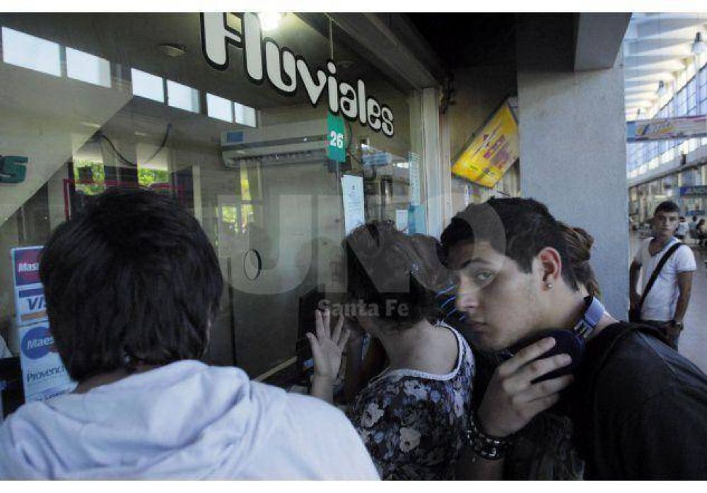 Piden m�s frecuencia en los colectivos a Paran�