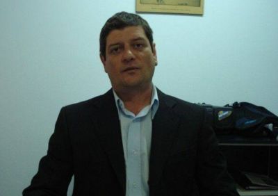 �Deber�an haber m�s compa�eros trabajando en los bancos�