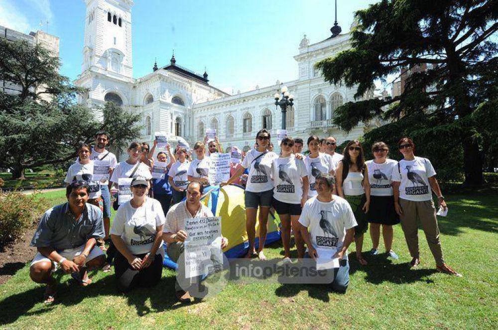 Pol�mica: Bruera bloquea viviendas del ProCreAr y promueve los alquileres