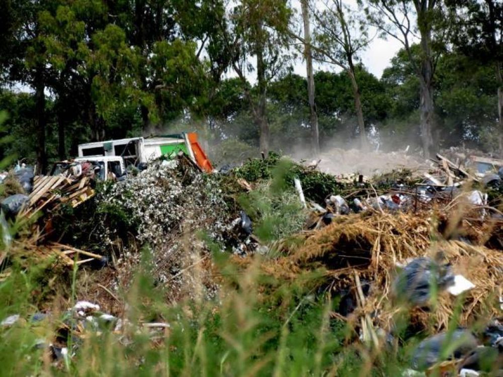 Exigen al OPDS que intervenga para sanear la cantera de Hern�ndez