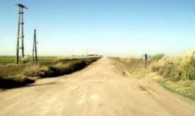 Reuni�n de autoridades en Salazar por el presente de obras y otras tareas viales