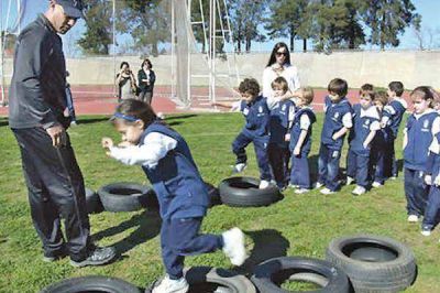Destinaron $ 269.000 para materiales y equipamiento de educaci�n f�sica en los jardines de infantes
