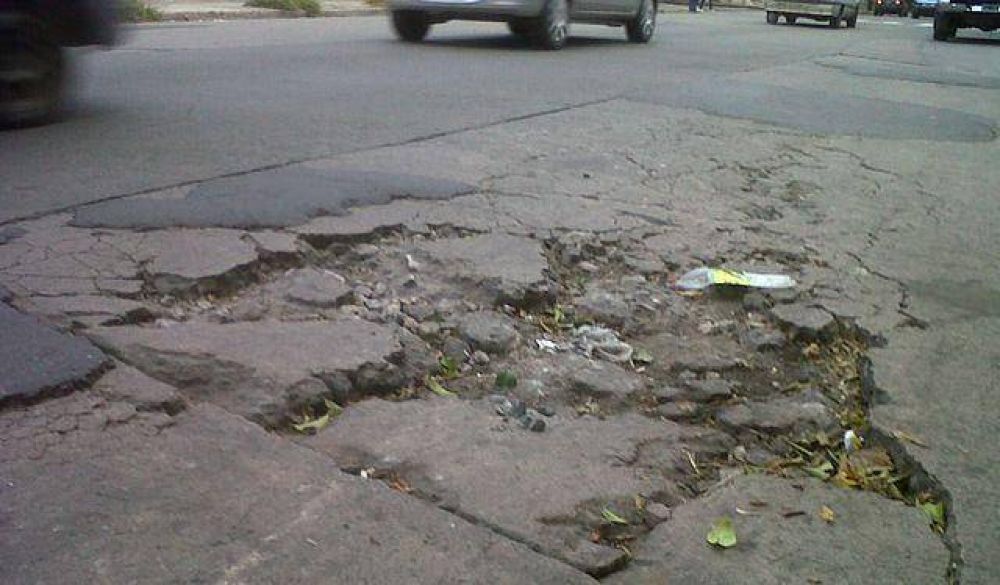 Vecinos de Chimbas piden que repavimenten las calles