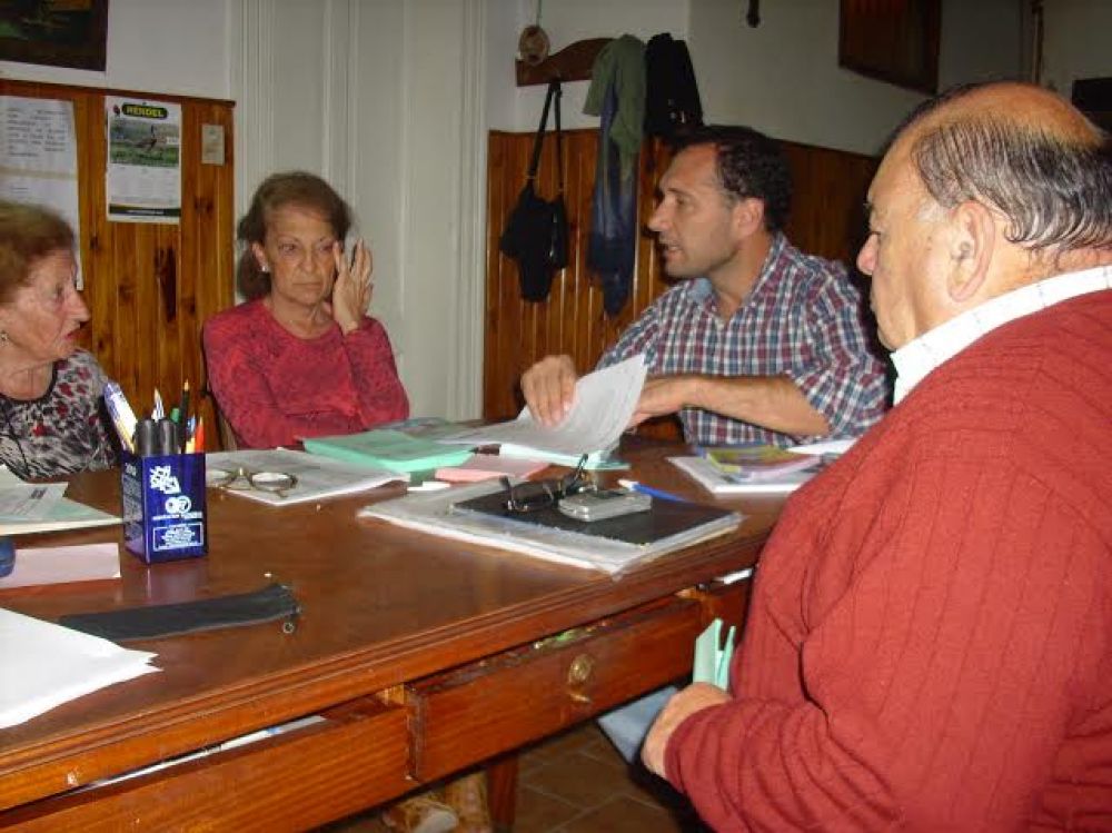 Facundo Celasco se reuni con las nuevas autoridades de la agrupacin de jubilados de calle Richieri